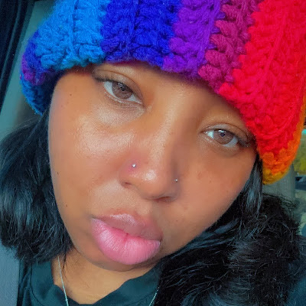 Meet your Posher, Latisha